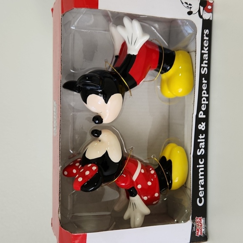 Mickey & Minnie Salt+Pepper Shaker Figurines